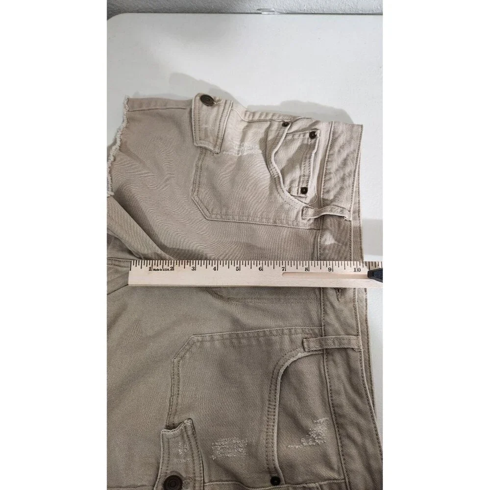 Time And Tru Shorts Womens Size 12 Khaki Beige Distressed Raw Hem Casual Outdoor